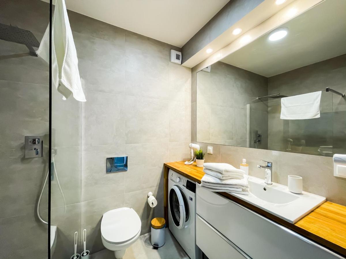 Baltic Comfort Spa Apartment With Free Pool, Saunas & Fitness - Kasprowicza 20 Kolberg Exterior foto