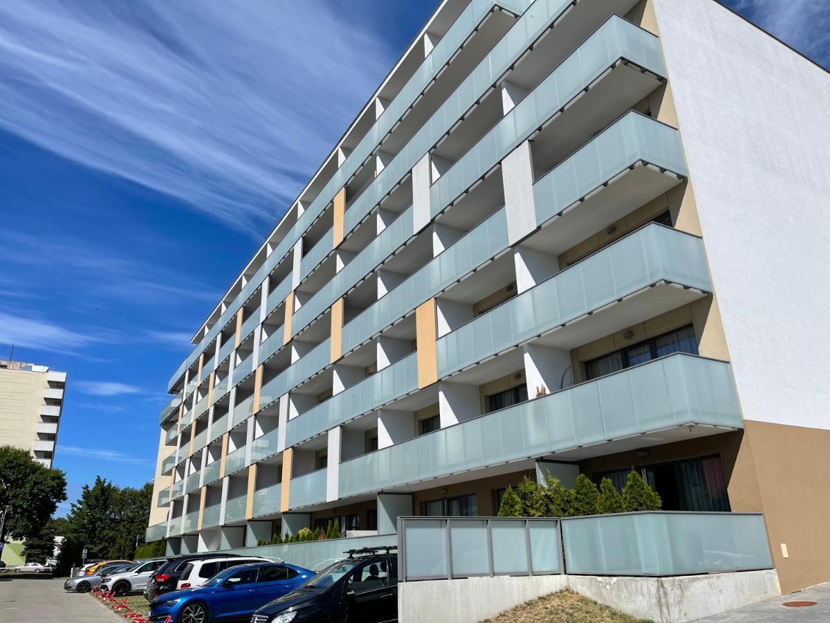 Baltic Comfort Spa Apartment With Free Pool, Saunas & Fitness - Kasprowicza 20 Kolberg Exterior foto