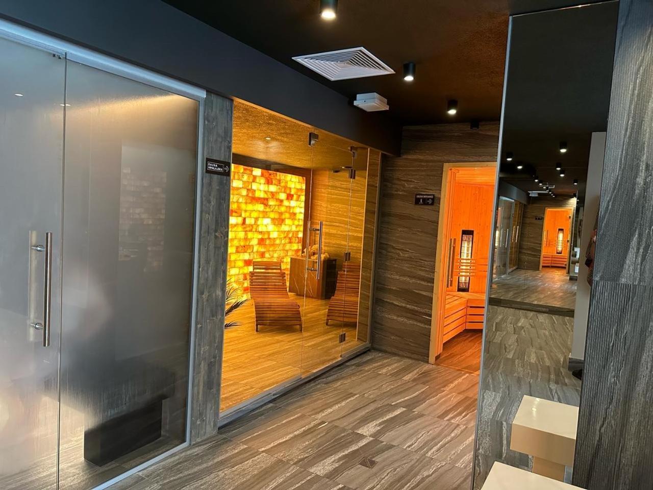 Baltic Comfort Spa Apartment With Free Pool, Saunas & Fitness - Kasprowicza 20 Kolberg Exterior foto