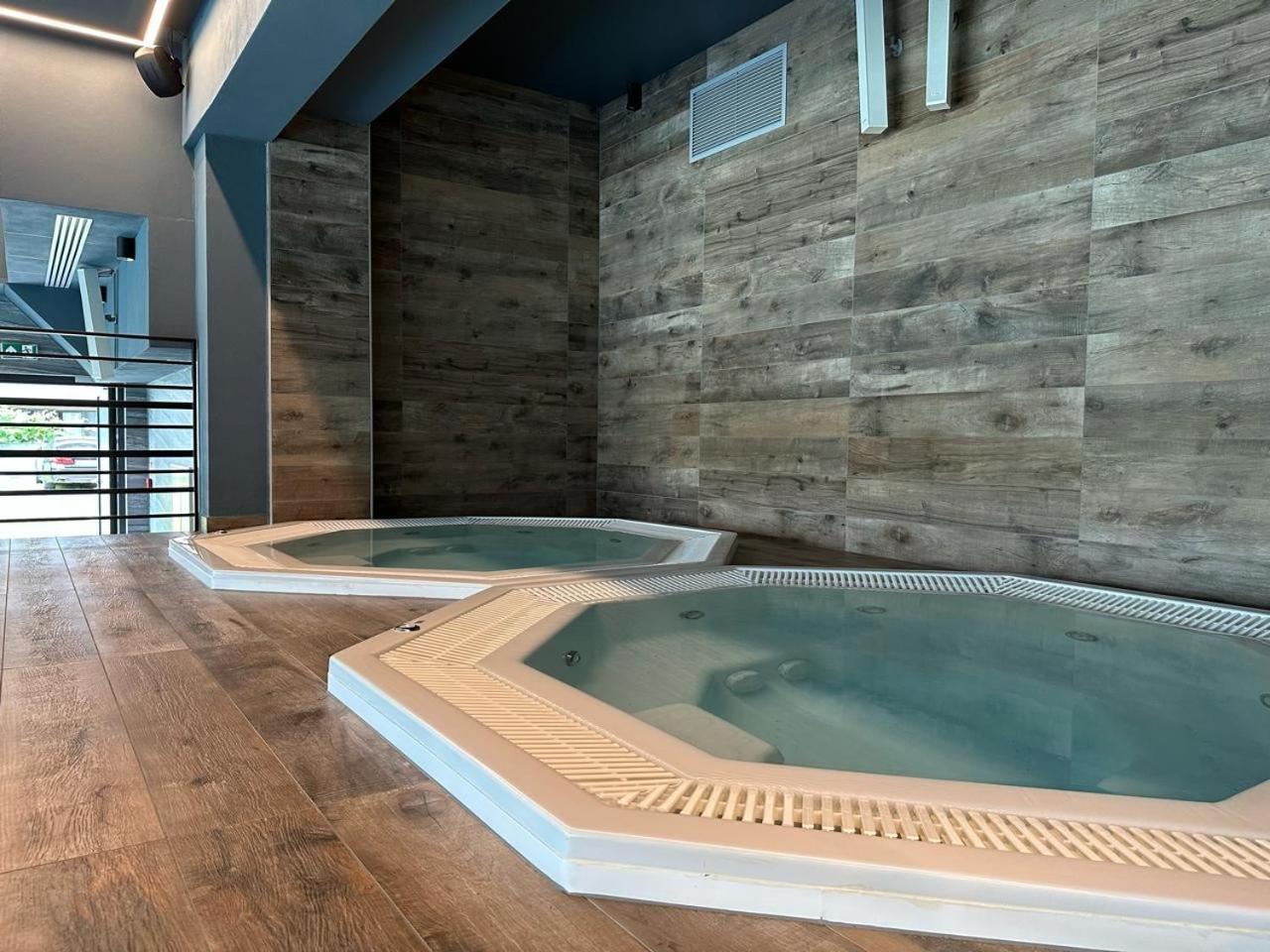 Baltic Comfort Spa Apartment With Free Pool, Saunas & Fitness - Kasprowicza 20 Kolberg Exterior foto